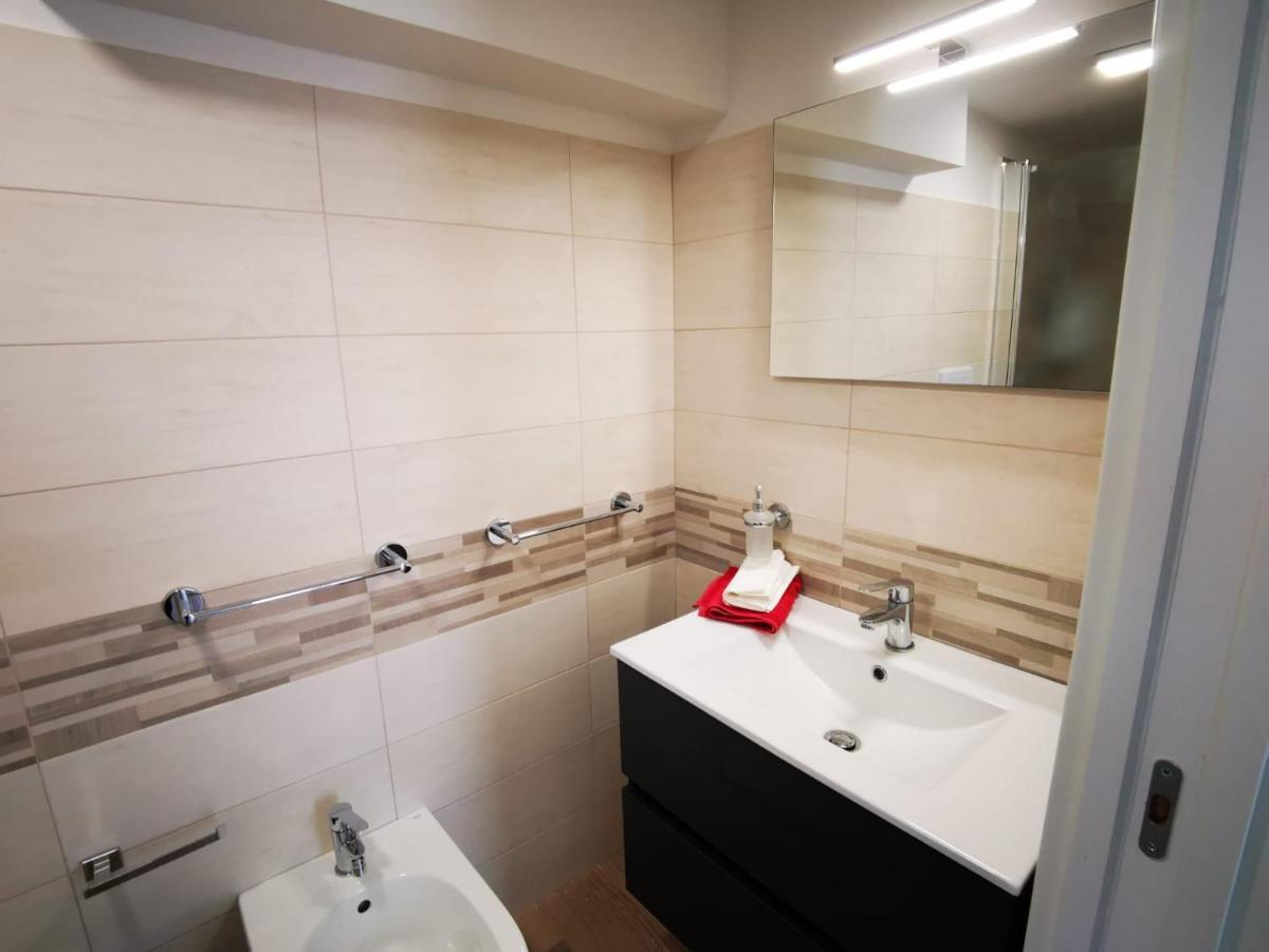 Francy'S House Apartment ทริจเจียโน ภายนอก รูปภาพ